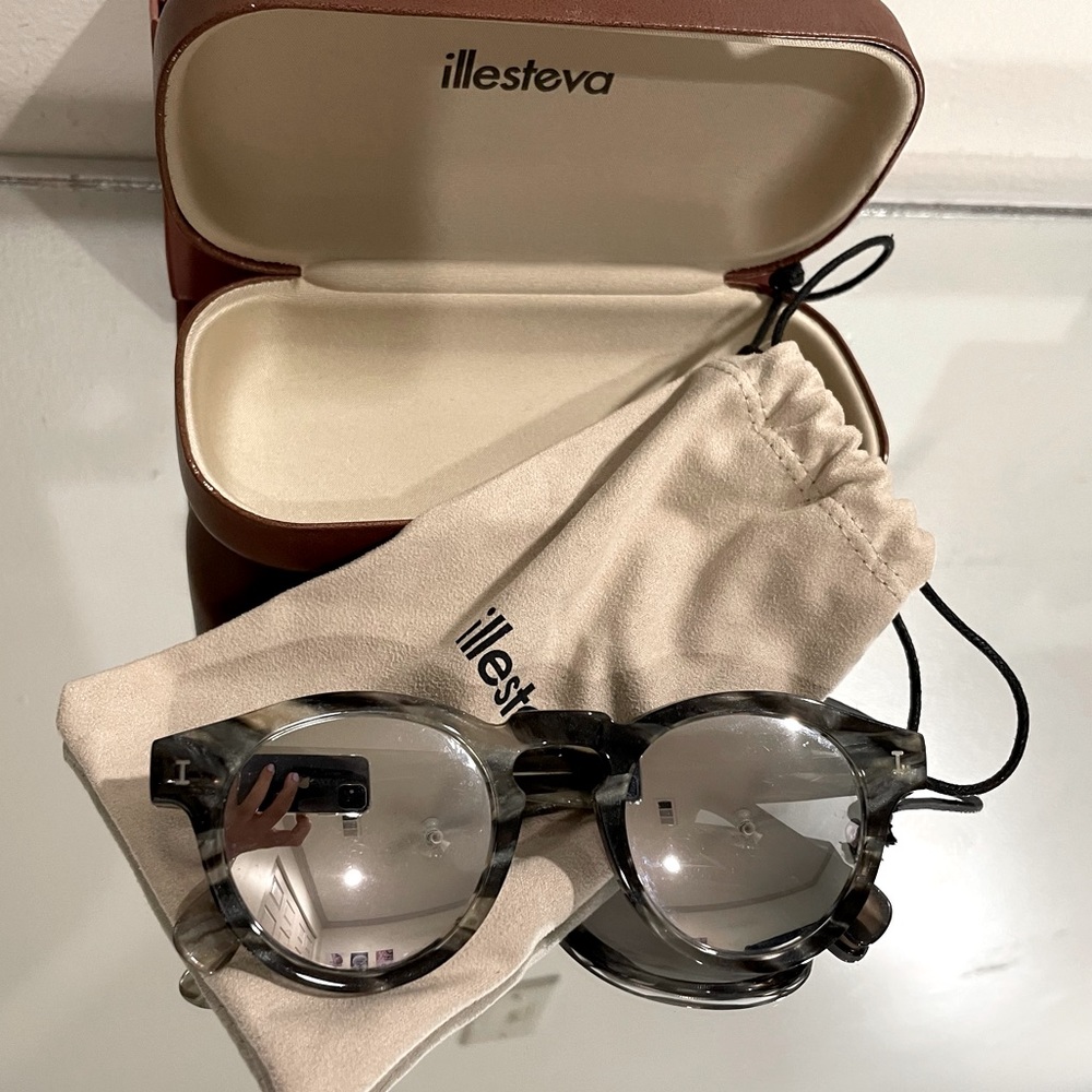 Illesteva sunglasses
